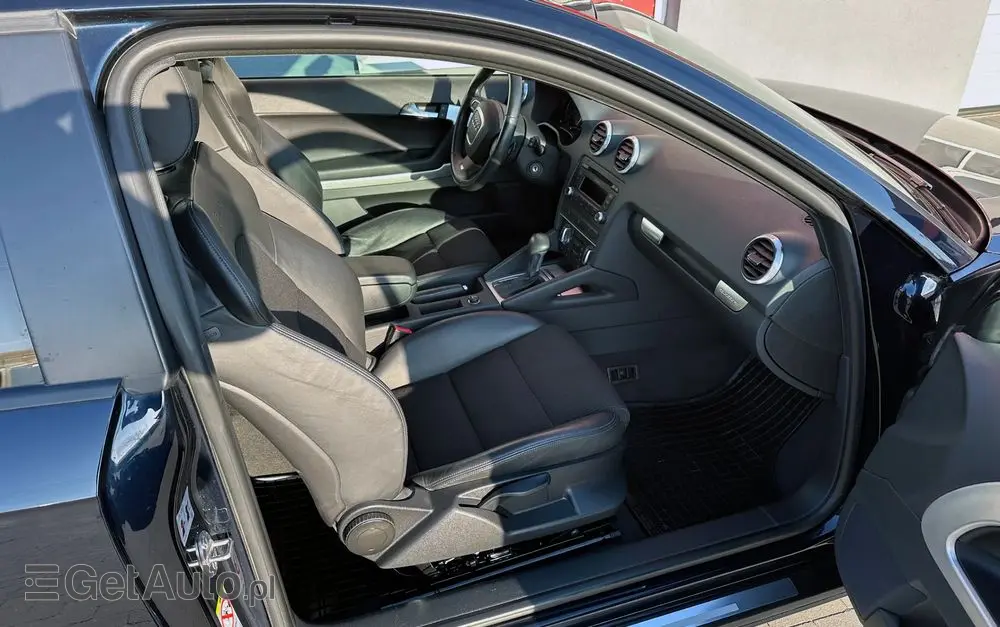 AUDI A3 3-drzwiowe 2.0 TFSI Quattro Ambition S tronic