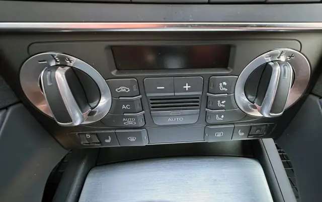 AUDI A3 3-drzwiowe 2.0 TFSI Quattro Ambition S tronic