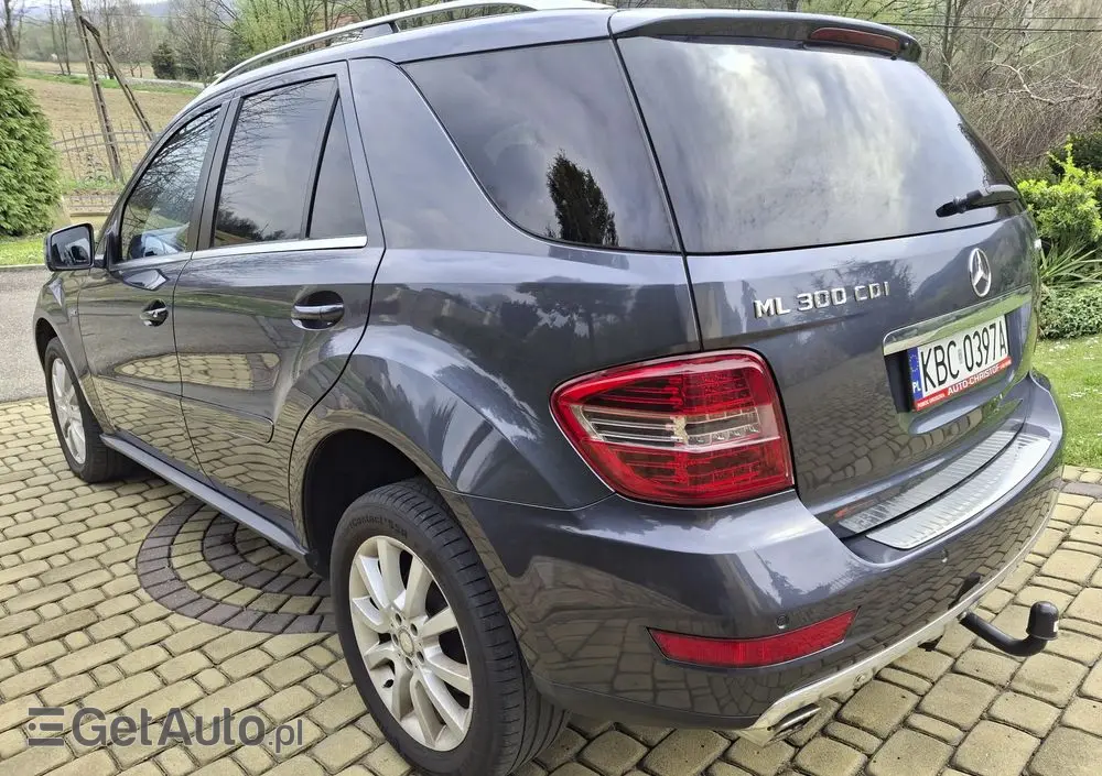 MERCEDES-BENZ ML 