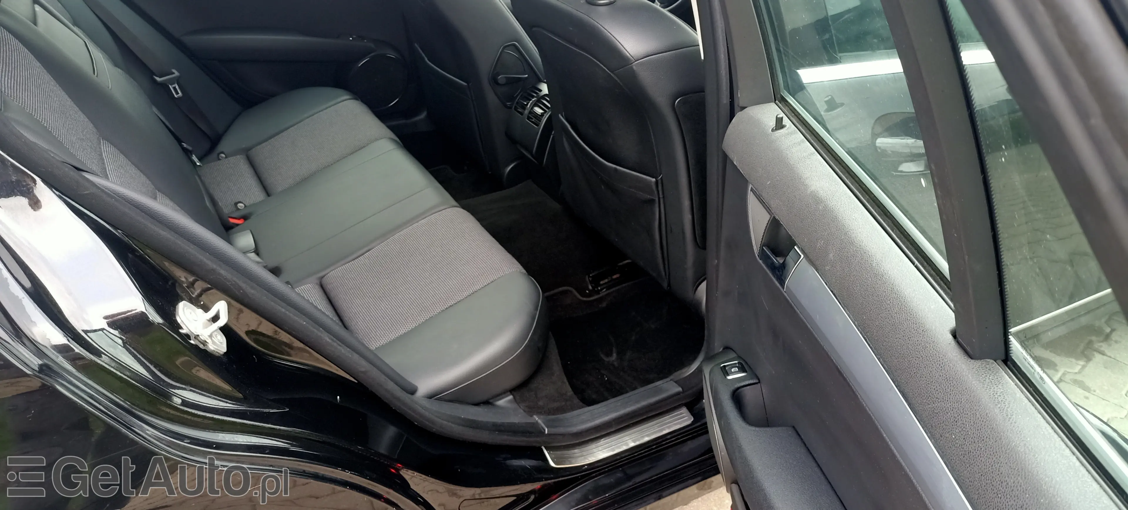 MERCEDES-BENZ Klasa C Elegance