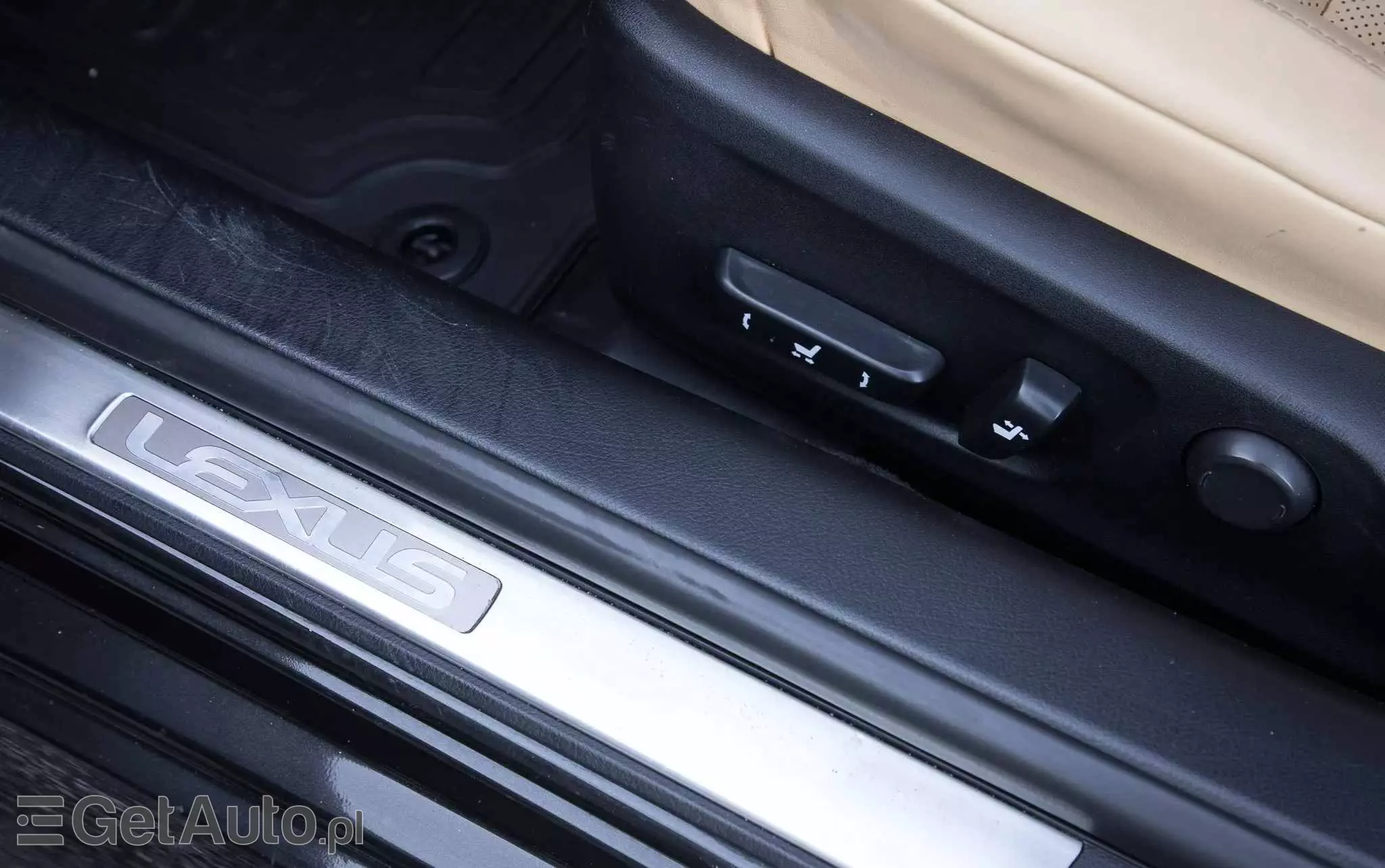 LEXUS RC 300h Prestige