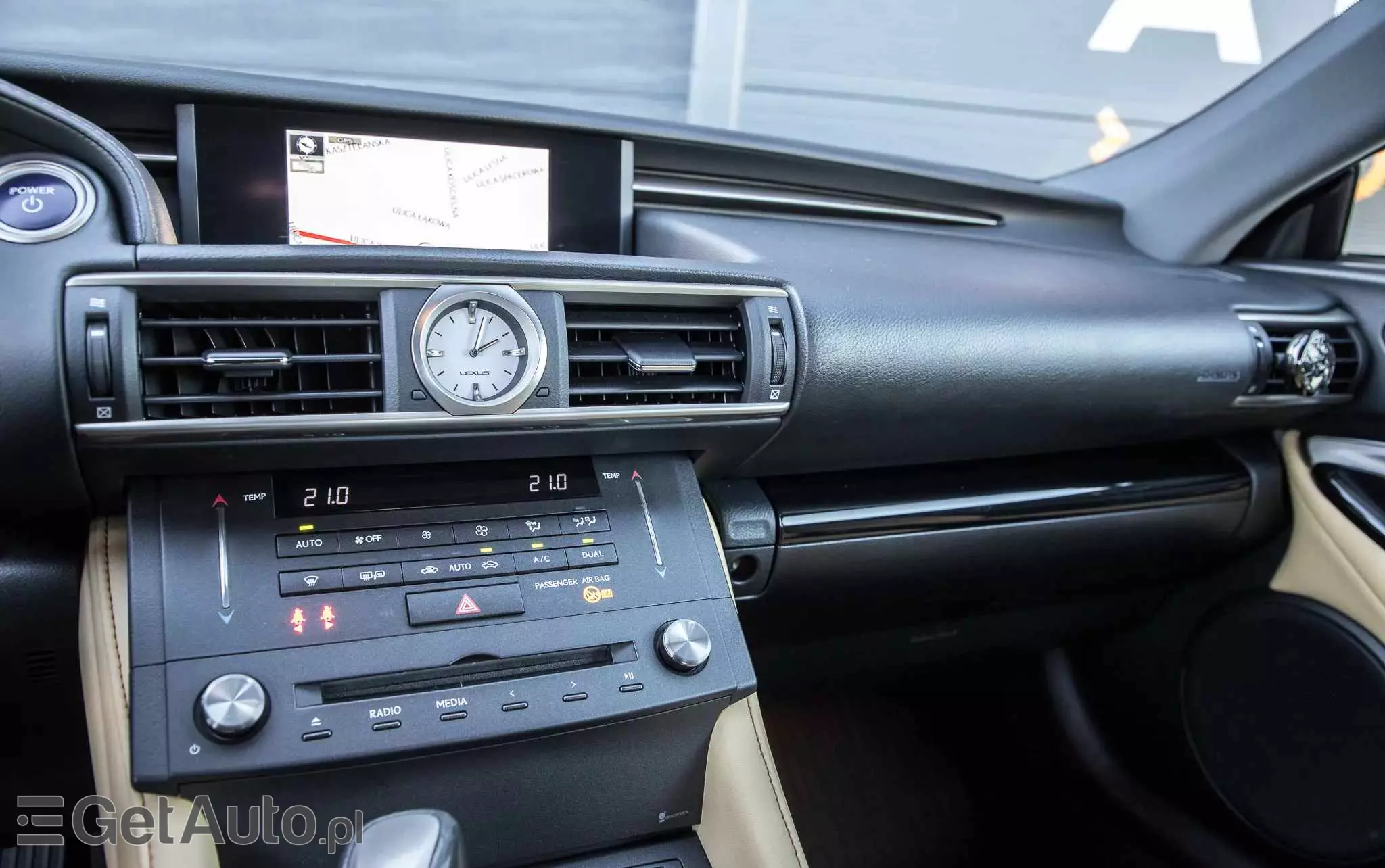 LEXUS RC 300h Prestige