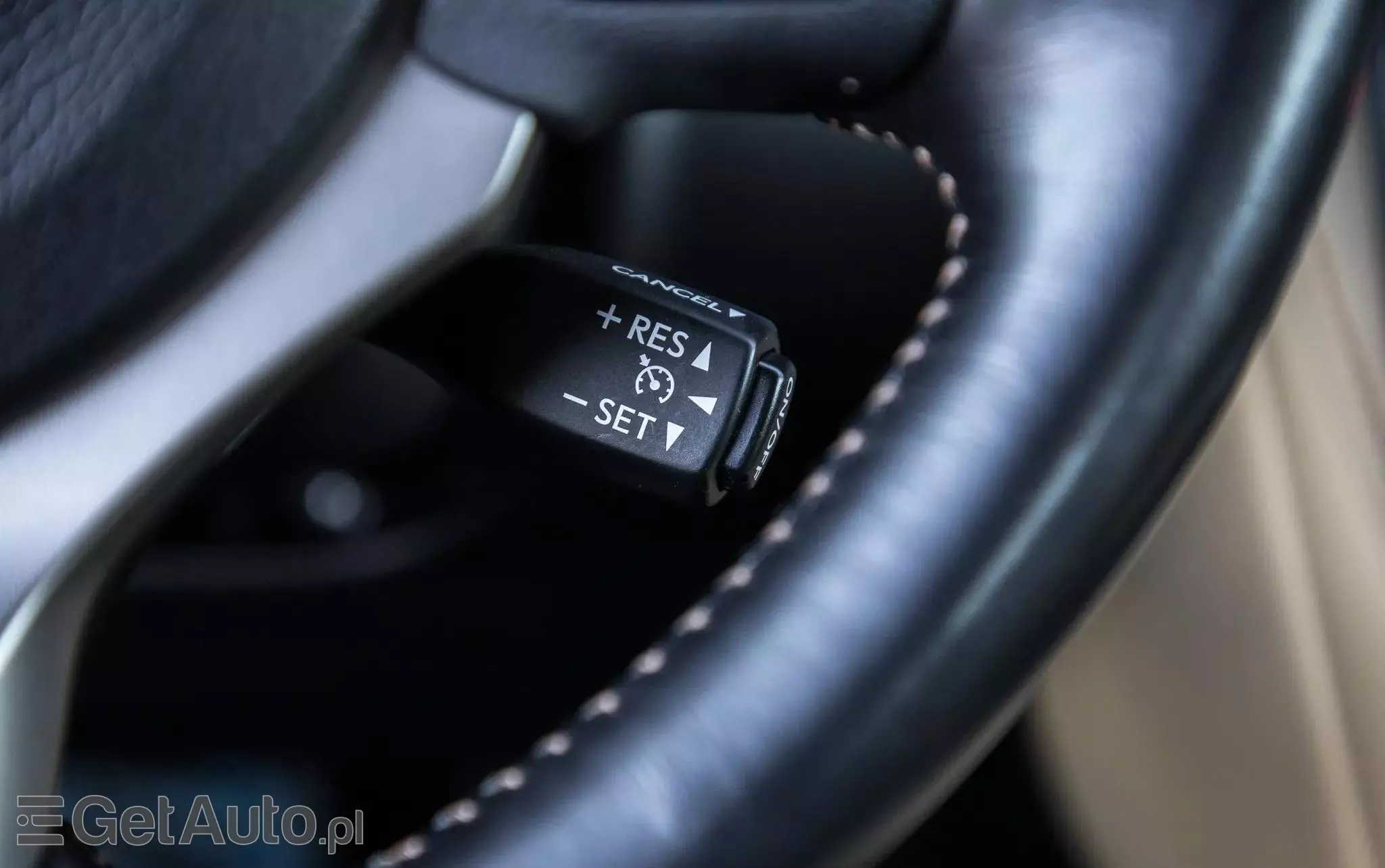 LEXUS RC 300h Prestige