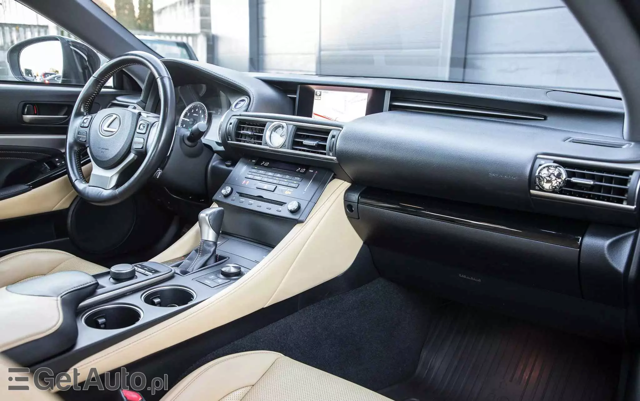 LEXUS RC 300h Prestige