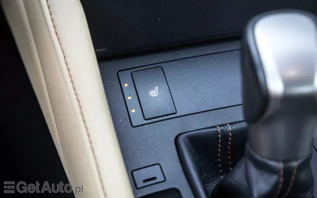 LEXUS RC 300h Prestige