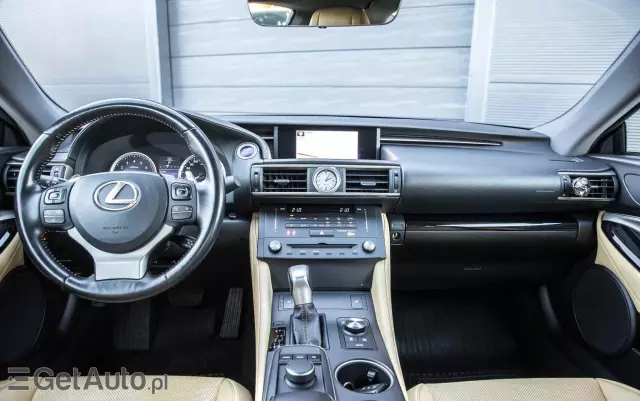 LEXUS RC 300h Prestige