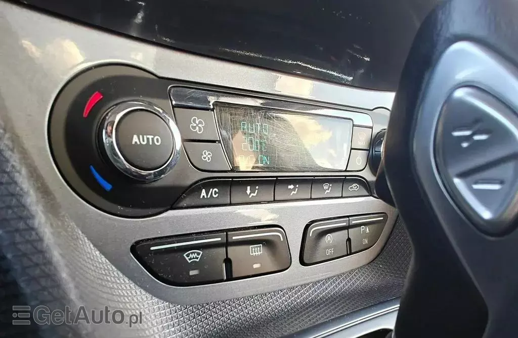 FORD Tourneo Connect 