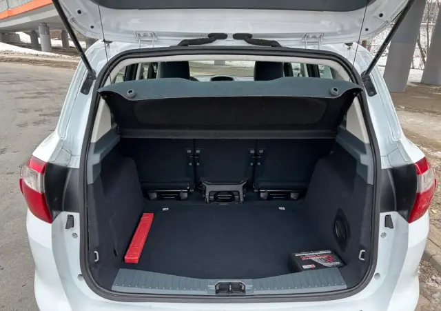 FORD C-MAX 1.0 EcoBoost Start-Stopp-System Ambiente