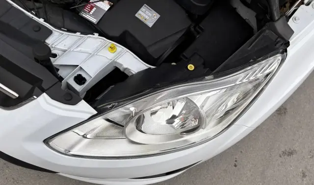 FORD C-MAX 1.0 EcoBoost Start-Stopp-System Ambiente