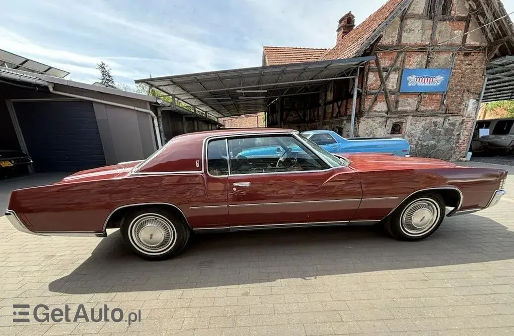 OLDSMOBILE Toronado 