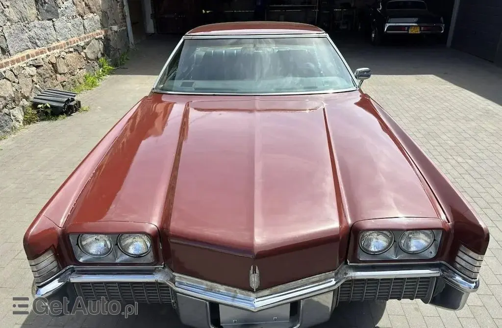 OLDSMOBILE Toronado 