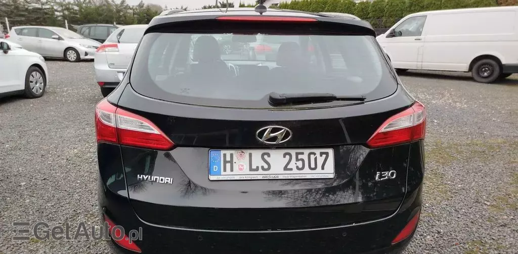 HYUNDAI I30 