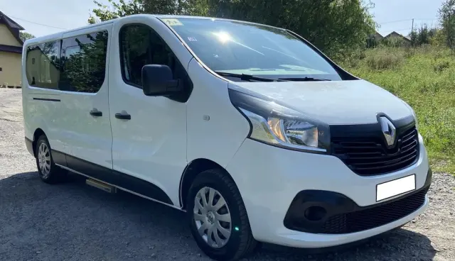 RENAULT Trafic 
