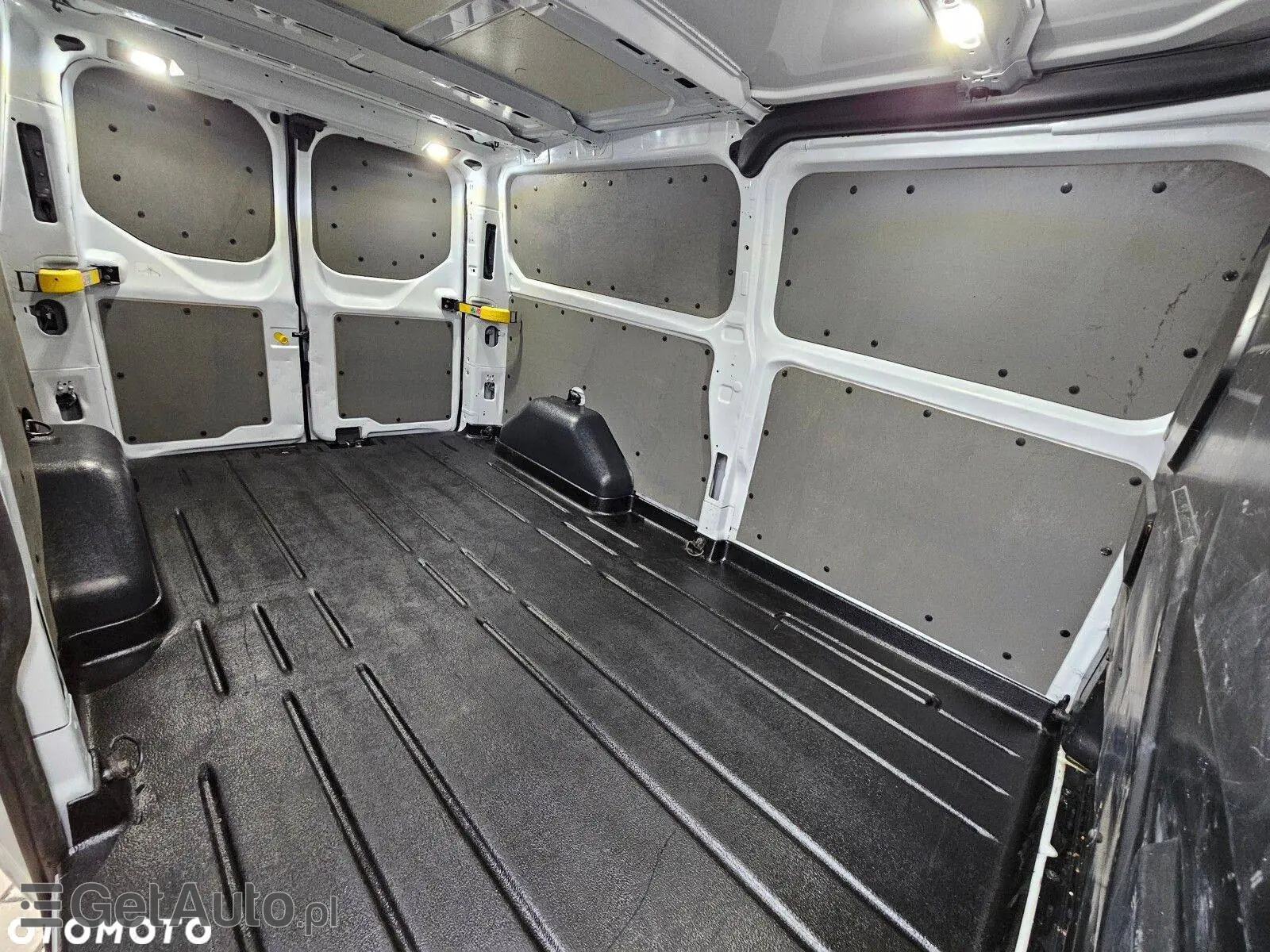 FORD Transit Custom L2 Trail
