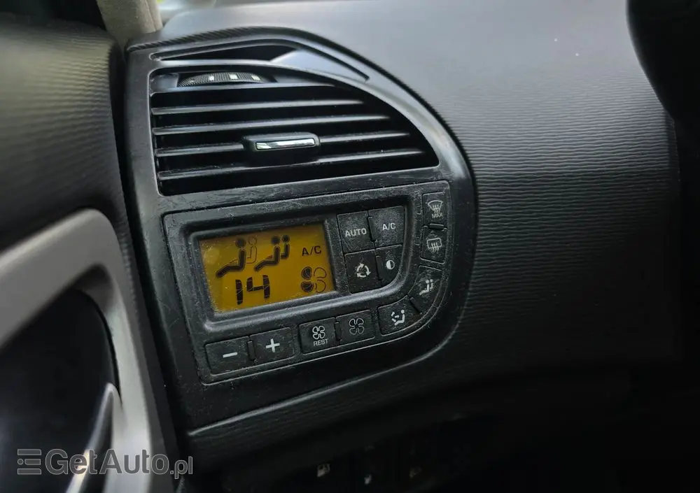 CITROËN C4 Grand Picasso 1.8 16V Confort