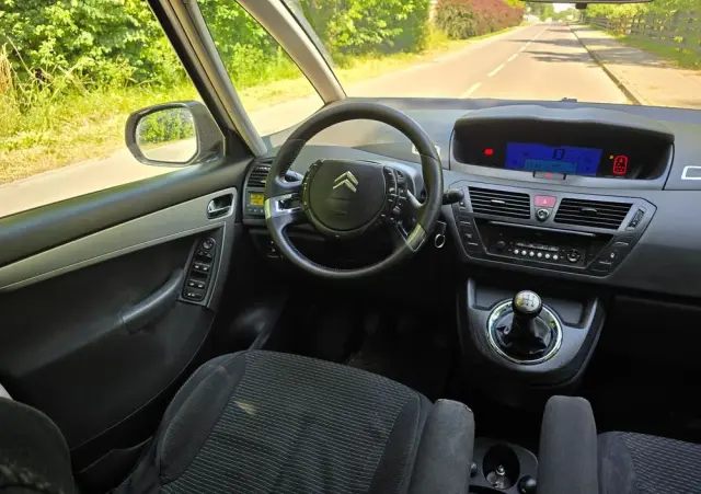 CITROËN C4 Grand Picasso 1.8 16V Confort