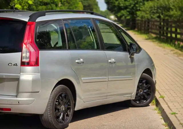 CITROËN C4 Grand Picasso 1.8 16V Confort