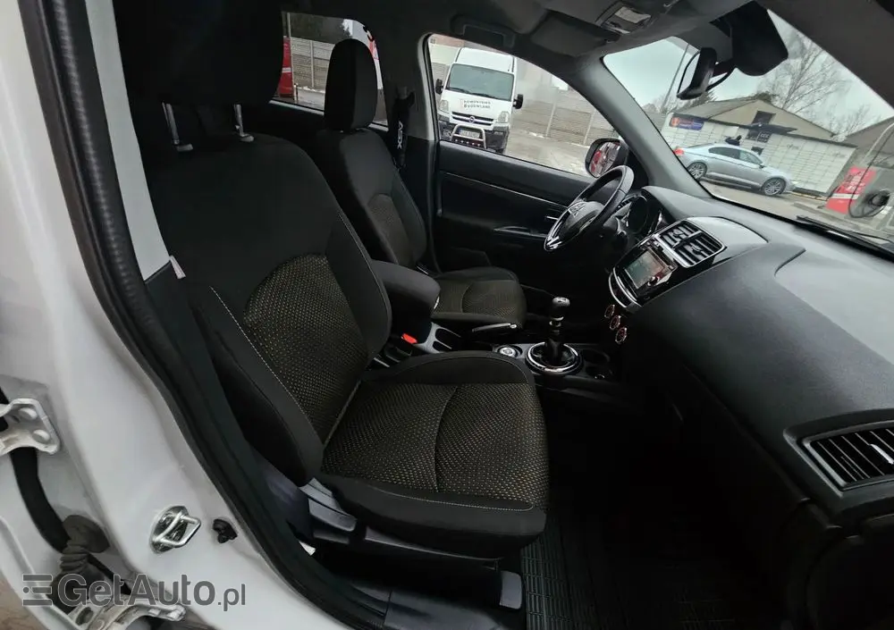 MITSUBISHI ASX 1.6 DI-D 4WD Top