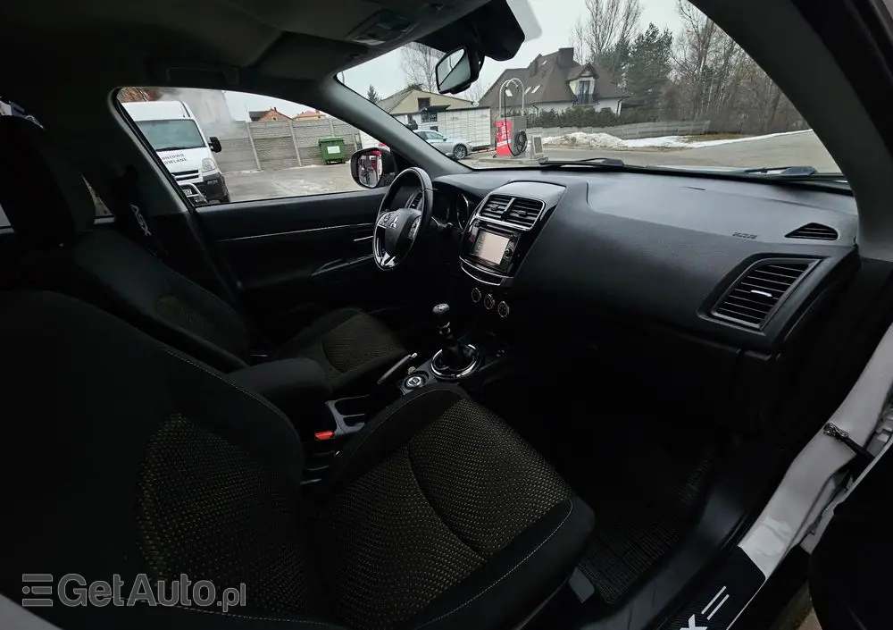 MITSUBISHI ASX 1.6 DI-D 4WD Top