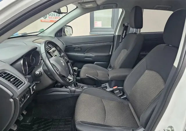 MITSUBISHI ASX 1.6 DI-D 4WD Top