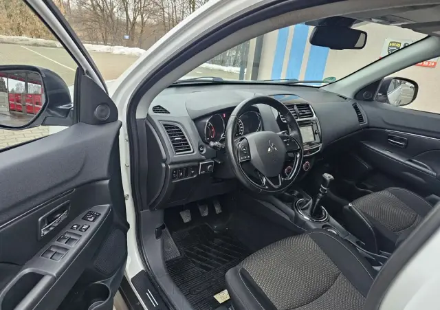 MITSUBISHI ASX 1.6 DI-D 4WD Top