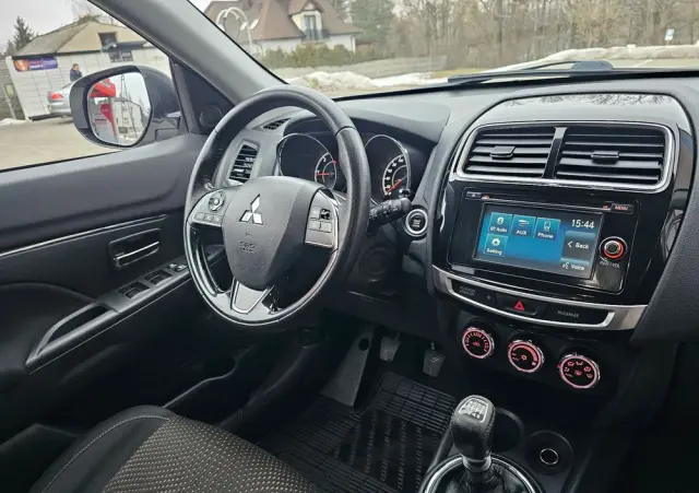 MITSUBISHI ASX 1.6 DI-D 4WD Top