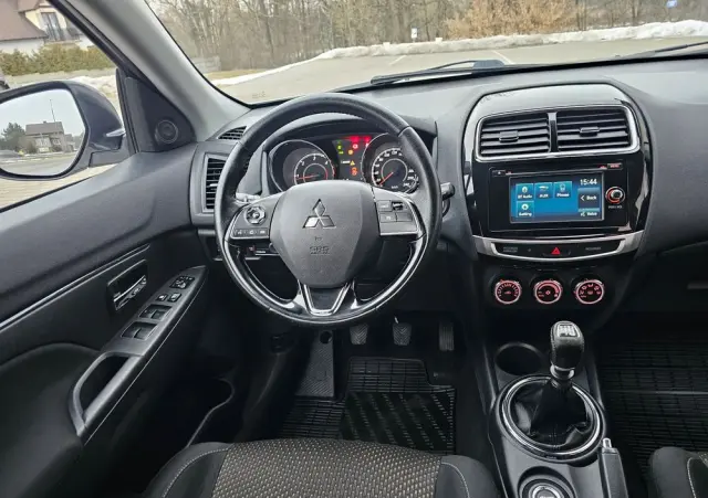 MITSUBISHI ASX 1.6 DI-D 4WD Top