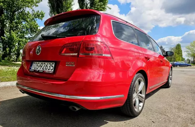 VOLKSWAGEN Passat 