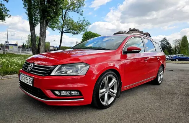 VOLKSWAGEN Passat 