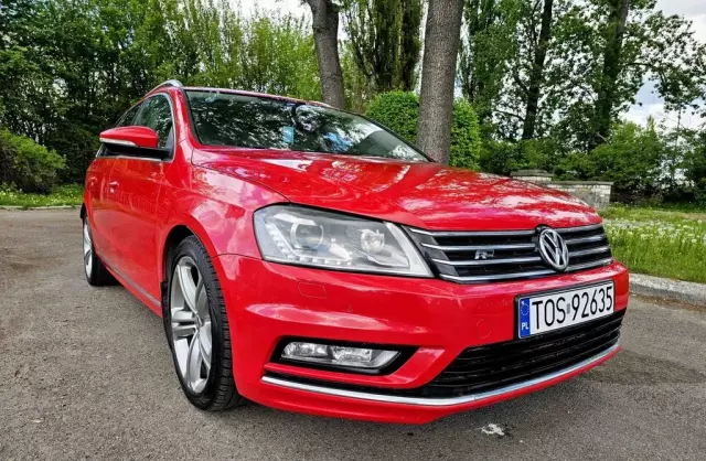VOLKSWAGEN Passat 