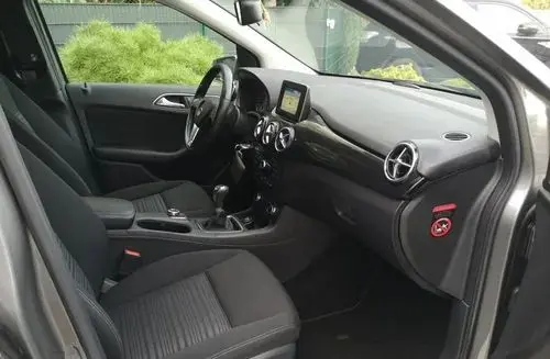 MERCEDES-BENZ Klasa B 