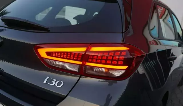 HYUNDAI I30 