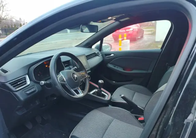 RENAULT Clio TCe 100 EDITION ONE