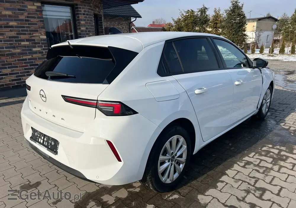 OPEL Astra 1.2 Turbo Elegance