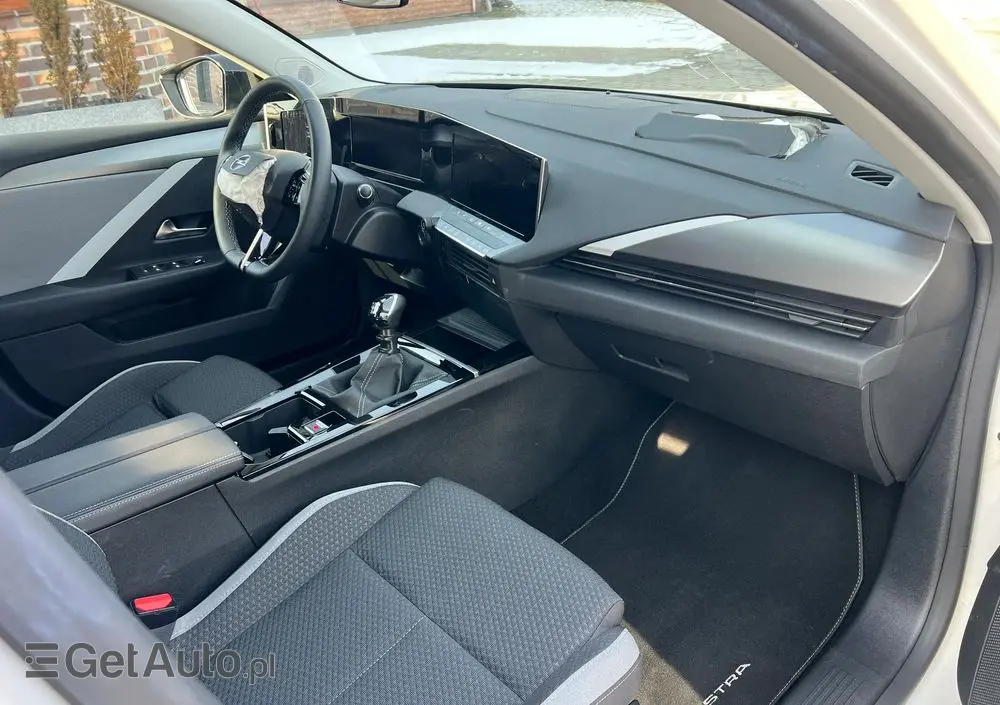 OPEL Astra 1.2 Turbo Elegance