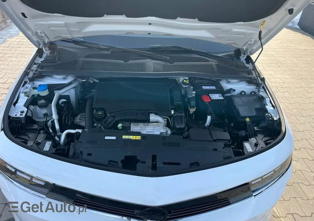 OPEL Astra 1.2 Turbo Elegance