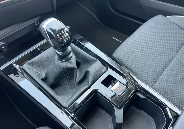 OPEL Astra 1.2 Turbo Elegance