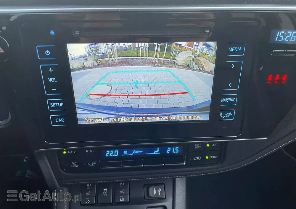 TOYOTA Auris Hybrid 135 Prestige