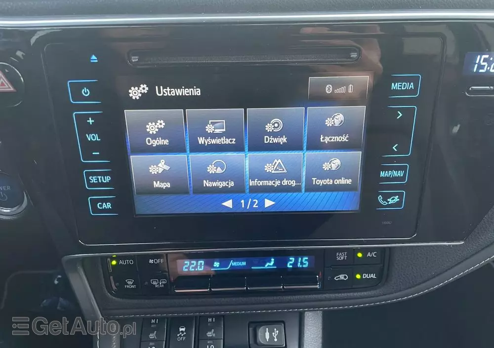 TOYOTA Auris Hybrid 135 Prestige