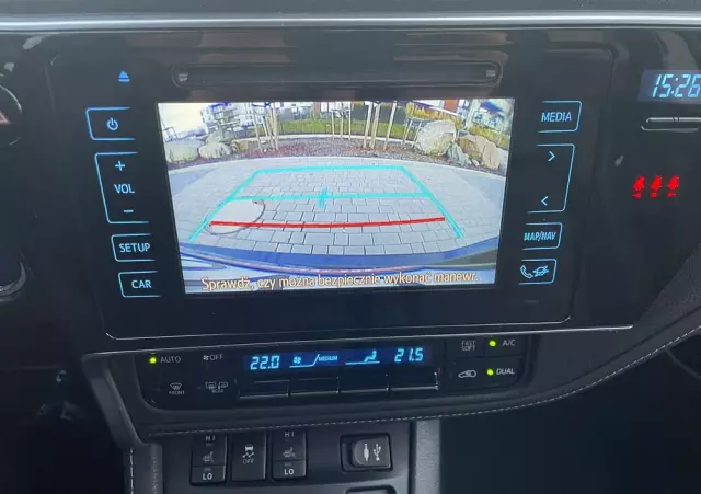 TOYOTA Auris Hybrid 135 Prestige