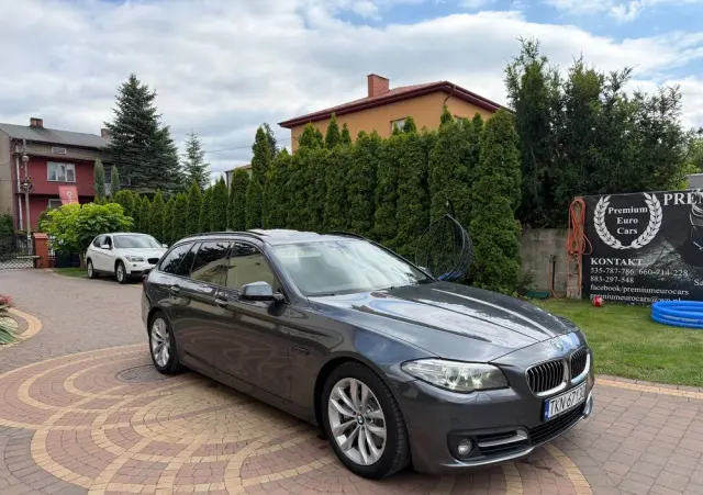 BMW Seria 5 525d Luxury Line