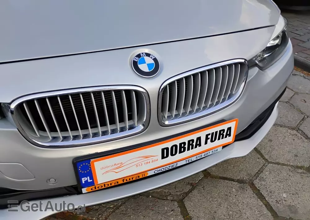 BMW Seria 3 318d Touring Luxury Line