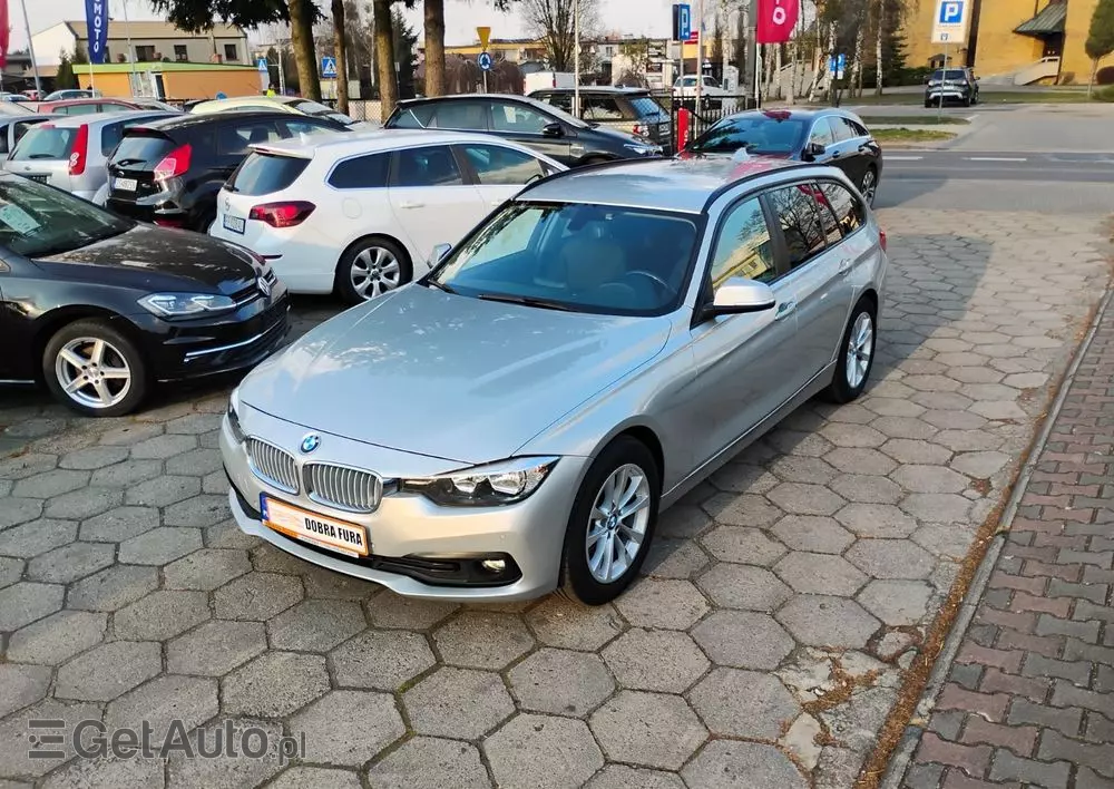 BMW Seria 3 318d Touring Luxury Line
