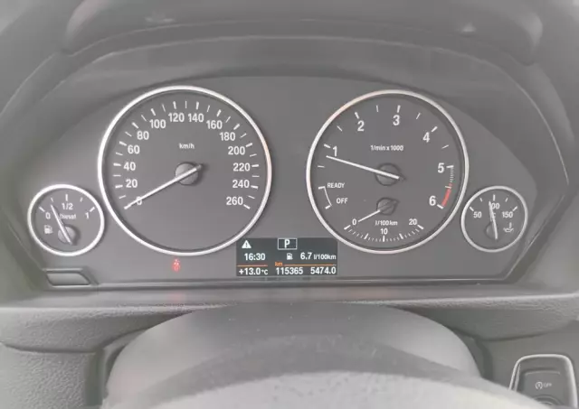 BMW Seria 3 318d Touring Luxury Line