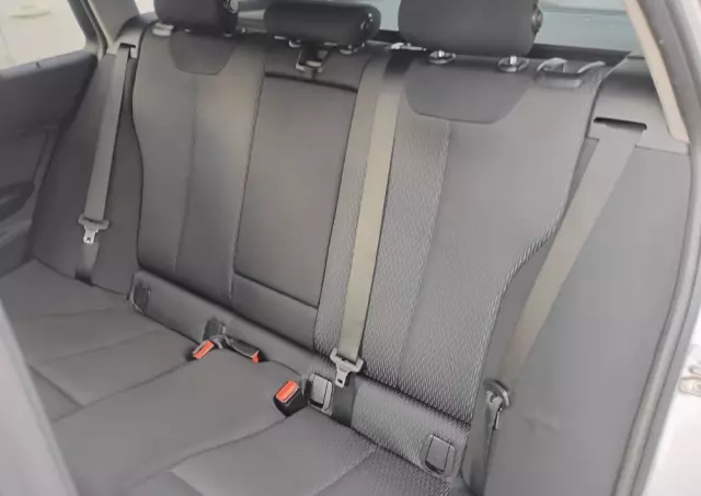 BMW Seria 3 318d Touring Luxury Line