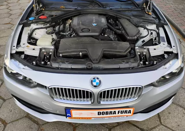 BMW Seria 3 318d Touring Luxury Line