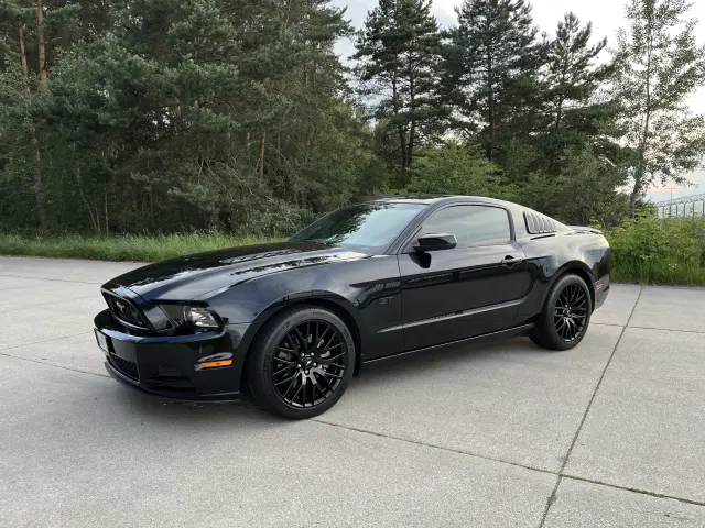 FORD Mustang GT 5.0 Premium