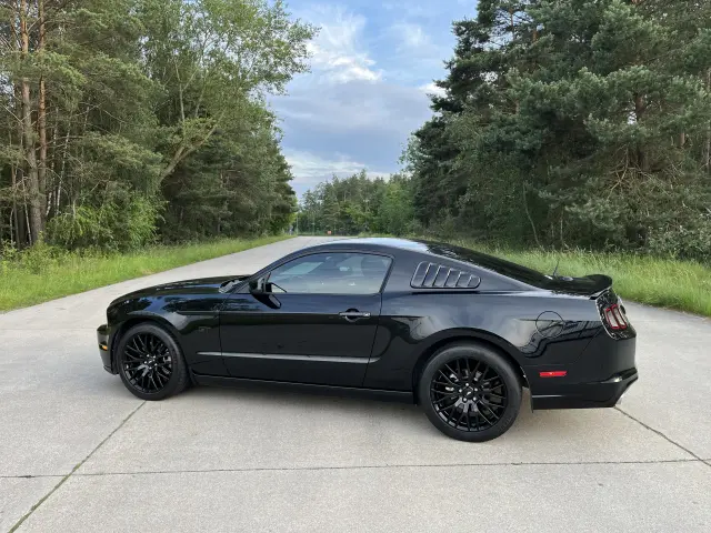 FORD Mustang GT 5.0 Premium