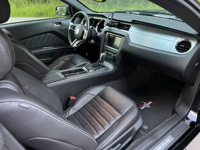 FORD Mustang GT 5.0 Premium