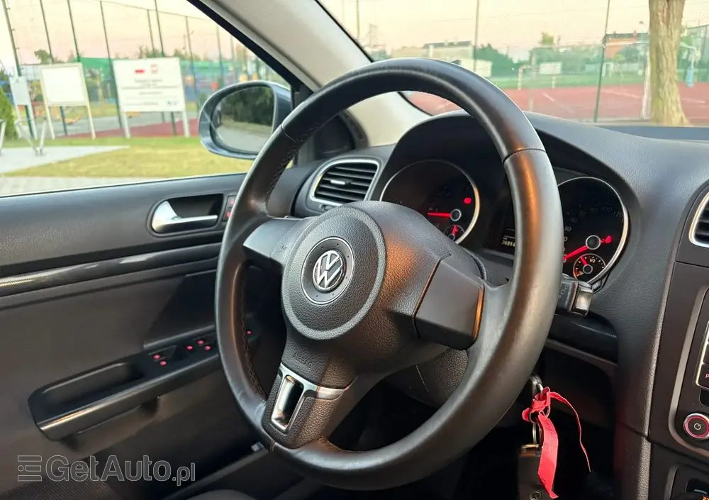 VOLKSWAGEN Golf 1.6 TDI DPF Comfortline